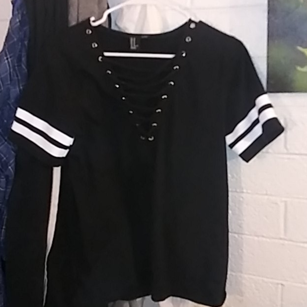 Forever 21 black lace up front tee